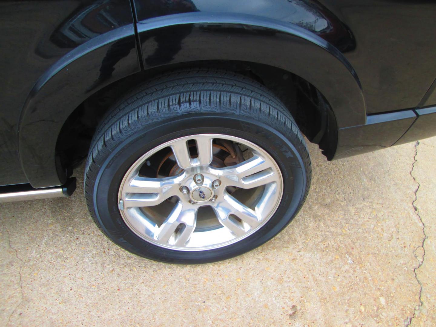 2010 BLACK Ford Explorer Limited 4.0L 2WD (1FMEU6FE1AU) with an 4.0L V6 SOHC 16V engine, 5-Speed Automatic transmission, located at 1815 NE 28th St., Fort Worth, TX, 76106, (817) 625-6251, 32.795582, -97.333069 - Photo#11