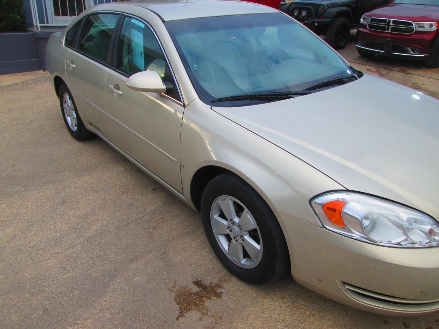 2008 GOLD Chevrolet Impala LT (2G1WT58K781) with an 3.5L V6 OHV 12V FFV engine, 4-Speed Automatic Overdrive transmission, located at 1815 NE 28th St., Fort Worth, TX, 76106, (817) 625-6251, 32.795582, -97.333069 - Photo#2