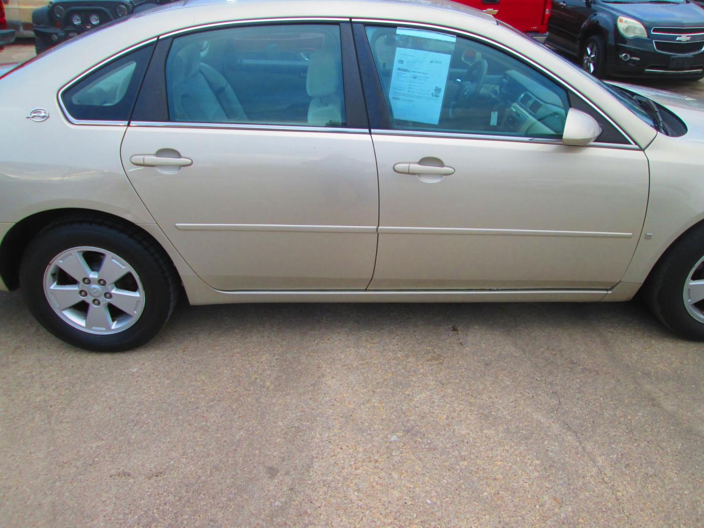 2008 GOLD Chevrolet Impala LT (2G1WT58K781) with an 3.5L V6 OHV 12V FFV engine, 4-Speed Automatic Overdrive transmission, located at 1815 NE 28th St., Fort Worth, TX, 76106, (817) 625-6251, 32.795582, -97.333069 - Photo#3