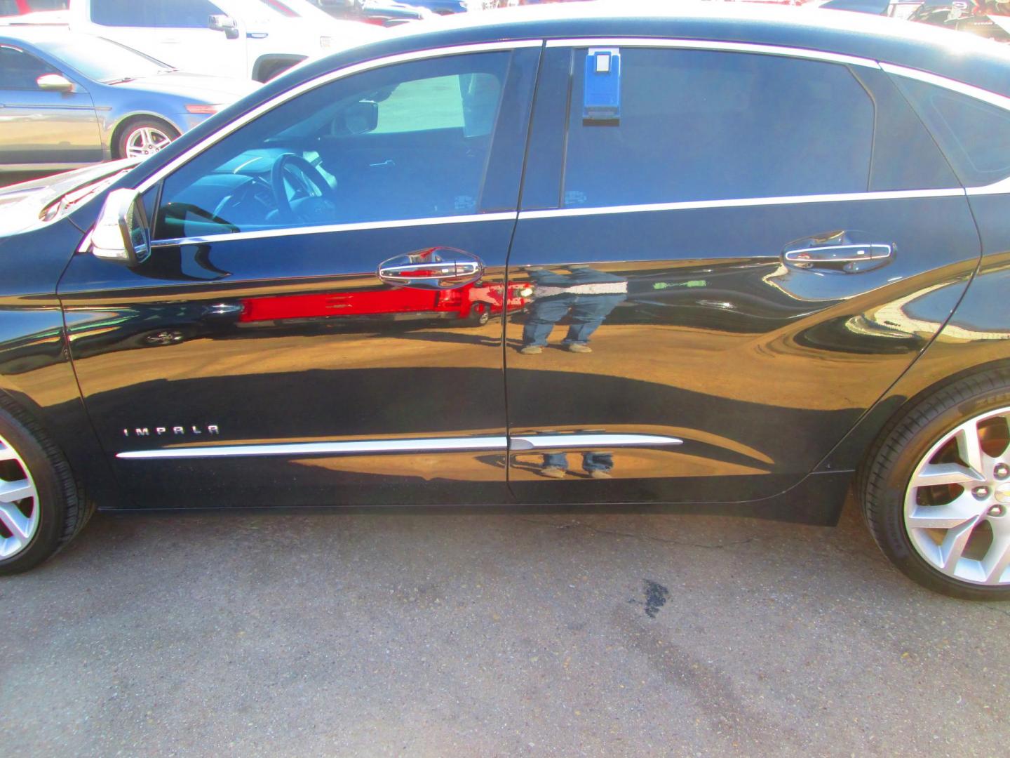 2019 BLACK Chevrolet Impala Premier (1G1105S37KU) with an 3.6L V6 DOHC 24V engine, 6A transmission, located at 1815 NE 28th St., Fort Worth, TX, 76106, (817) 625-6251, 32.795582, -97.333069 - Photo#7