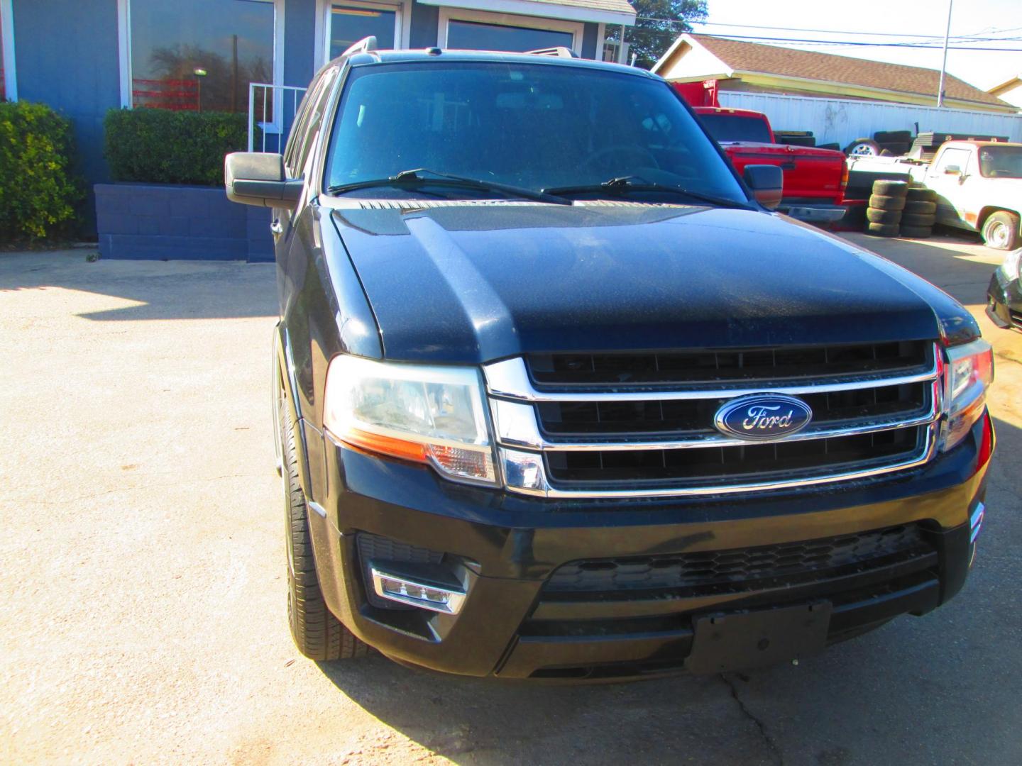2016 BLACK Ford Expedition EL 2WD (1FMJK1HTXGE) with an 3.5L V6 DOHC 24V FFV engine, 6A transmission, located at 1815 NE 28th St., Fort Worth, TX, 76106, (817) 625-6251, 32.795582, -97.333069 - Photo#1