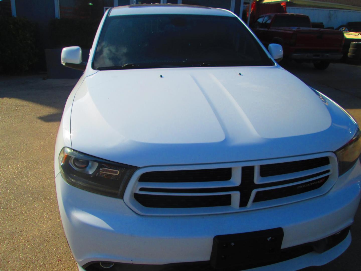 2014 WHITE Dodge Durango R/T 2WD (1C4SDHCT7EC) with an 5.7L V8 OHV 16V engine, 8-Speed Automatic transmission, located at 1815 NE 28th St., Fort Worth, TX, 76106, (817) 625-6251, 32.795582, -97.333069 - Photo#1