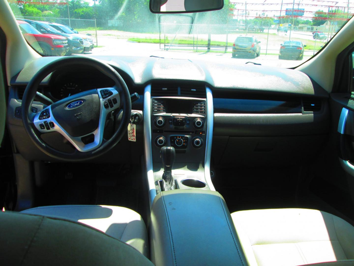 2013 BLACK Ford Edge SE FWD (2FMDK3GC8DB) with an 3.5L V6 DOHC 24V engine, 6-Speed Automatic transmission, located at 1815 NE 28th St., Fort Worth, TX, 76106, (817) 625-6251, 32.795582, -97.333069 - Photo#10