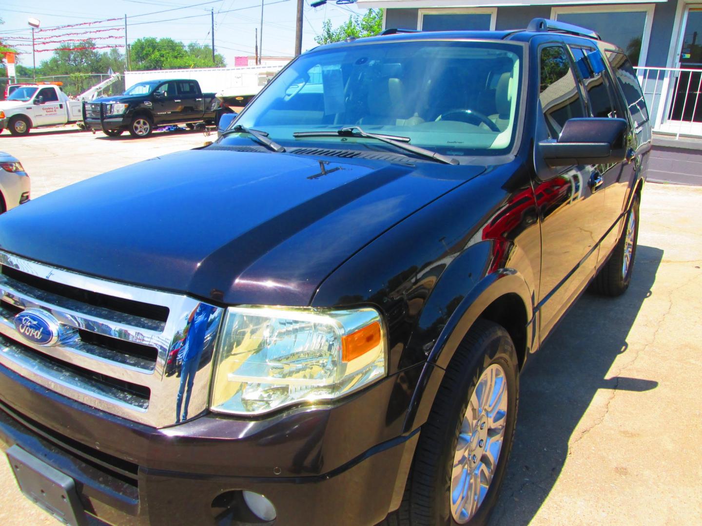 2013 BROWN Ford Expedition Limited 2WD (1FMJU1K54DE) with an 5.4L V8 SOHC 16V FFV engine, 6-Speed Automatic transmission, located at 1815 NE 28th St., Fort Worth, TX, 76106, (817) 625-6251, 32.795582, -97.333069 - Photo#0