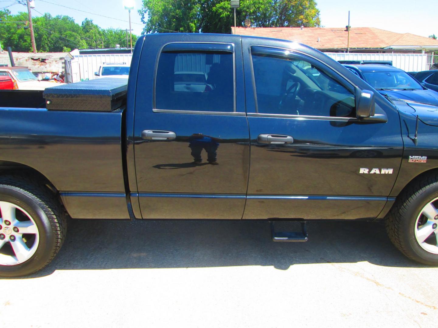 2008 BLACK Dodge Ram 1500 Laramie Quad Cab 2WD (1D7HA18268S) with an 5.7L V8 OHV 16V engine, located at 1815 NE 28th St., Fort Worth, TX, 76106, (817) 625-6251, 32.795582, -97.333069 - Photo#3