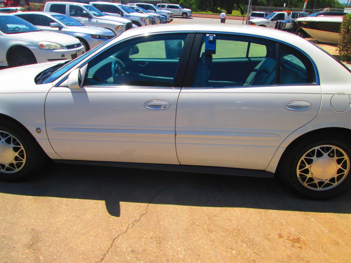 2003 WHITE Buick LeSabre Limited (1G4HR54K13U) with an 3.8L V6 OHV 12V engine, 4-Speed Automatic Overdrive transmission, located at 1815 NE 28th St., Fort Worth, TX, 76106, (817) 625-6251, 32.795582, -97.333069 - Photo#6