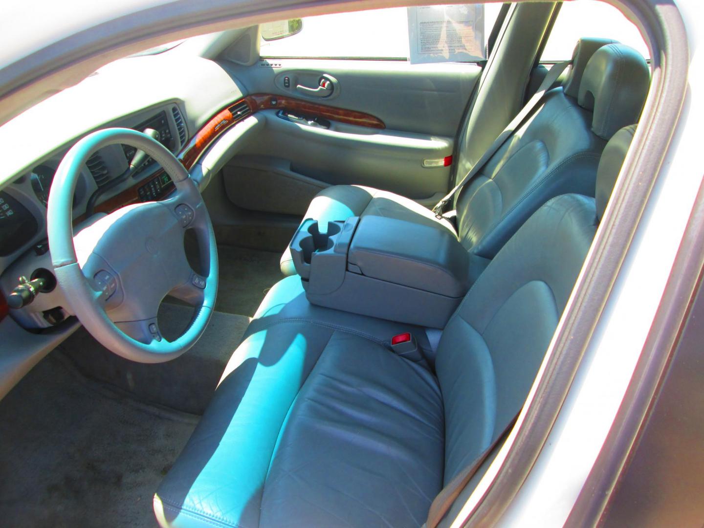 2003 WHITE Buick LeSabre Limited (1G4HR54K13U) with an 3.8L V6 OHV 12V engine, 4-Speed Automatic Overdrive transmission, located at 1815 NE 28th St., Fort Worth, TX, 76106, (817) 625-6251, 32.795582, -97.333069 - Photo#9