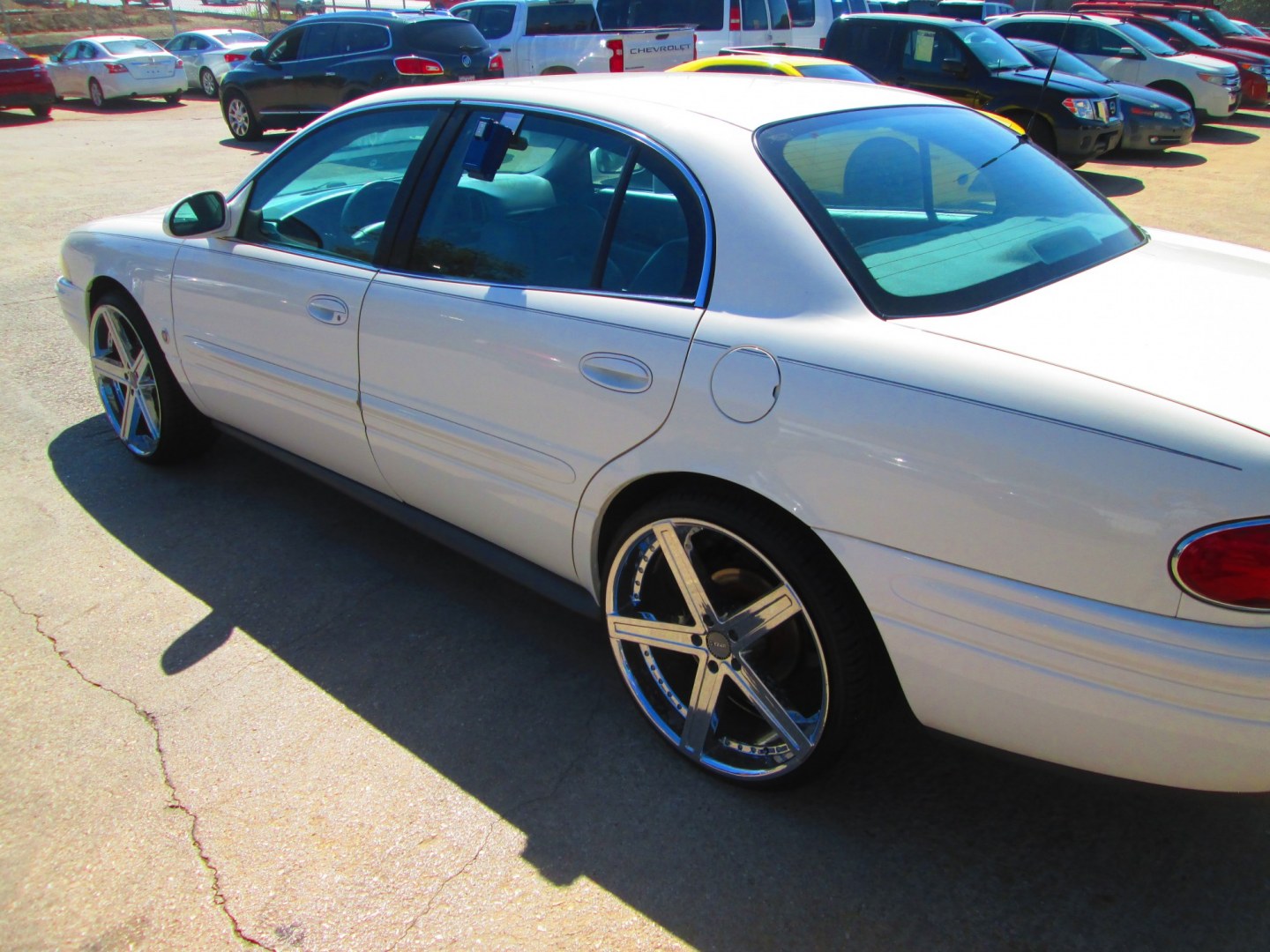 2003 WHITE Buick LeSabre Limited (1G4HR54K13U) with an 3.8L V6 OHV 12V engine, 4-Speed Automatic Overdrive transmission, located at 1815 NE 28th St., Fort Worth, TX, 76106, (817) 625-6251, 32.795582, -97.333069- Photo#6