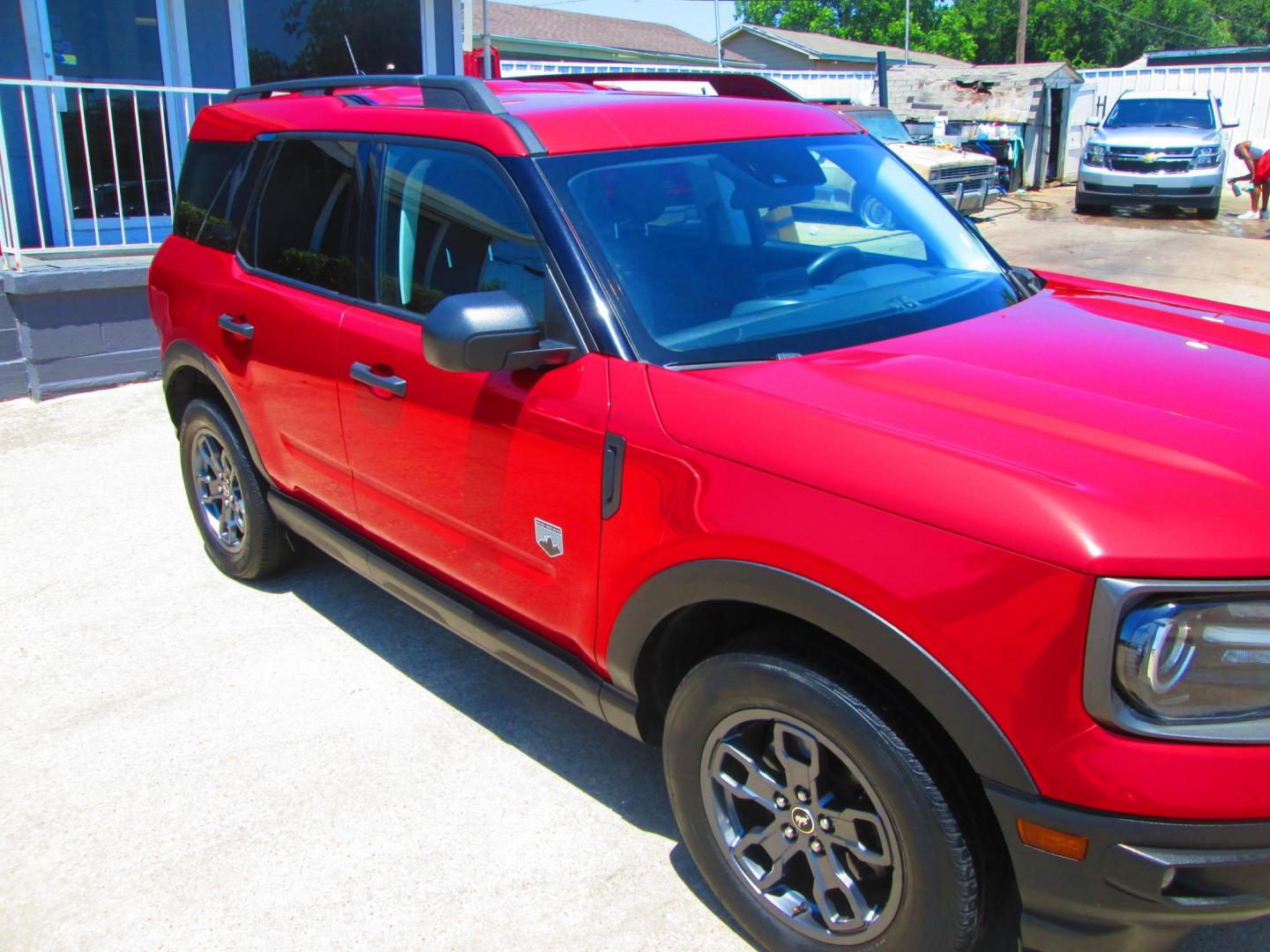 2021 RED Ford Bronco Sport Big Bend (3FMCR9B62MR) with an 1.5L L3 engine, 8A transmission, located at 1815 NE 28th St., Fort Worth, TX, 76106, (817) 625-6251, 32.795582, -97.333069 - Photo#2