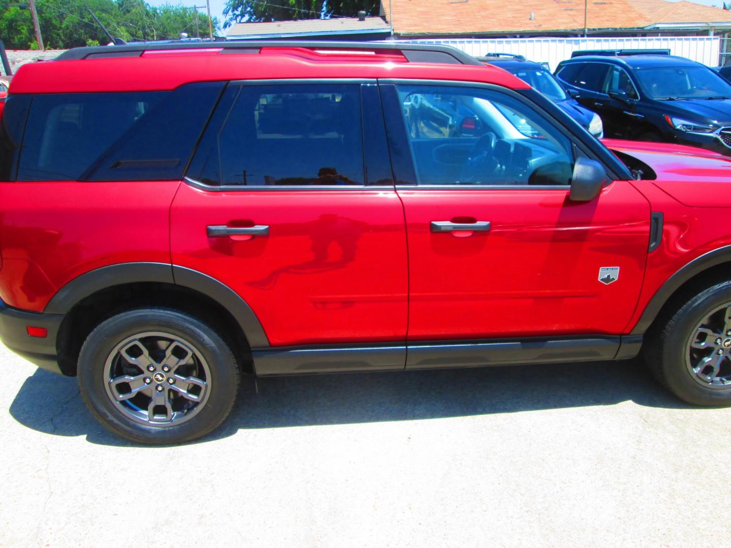 2021 RED Ford Bronco Sport Big Bend (3FMCR9B62MR) with an 1.5L L3 engine, 8A transmission, located at 1815 NE 28th St., Fort Worth, TX, 76106, (817) 625-6251, 32.795582, -97.333069 - Photo#3