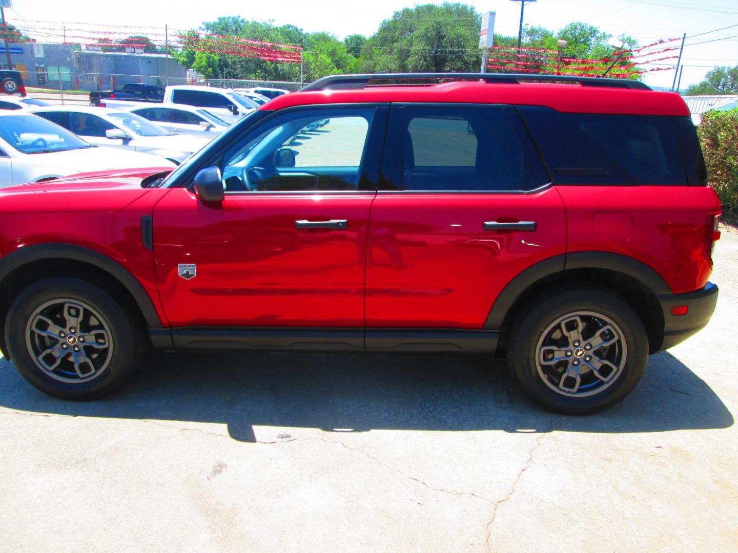 2021 RED Ford Bronco Sport Big Bend (3FMCR9B62MR) with an 1.5L L3 engine, 8A transmission, located at 1815 NE 28th St., Fort Worth, TX, 76106, (817) 625-6251, 32.795582, -97.333069 - Photo#8