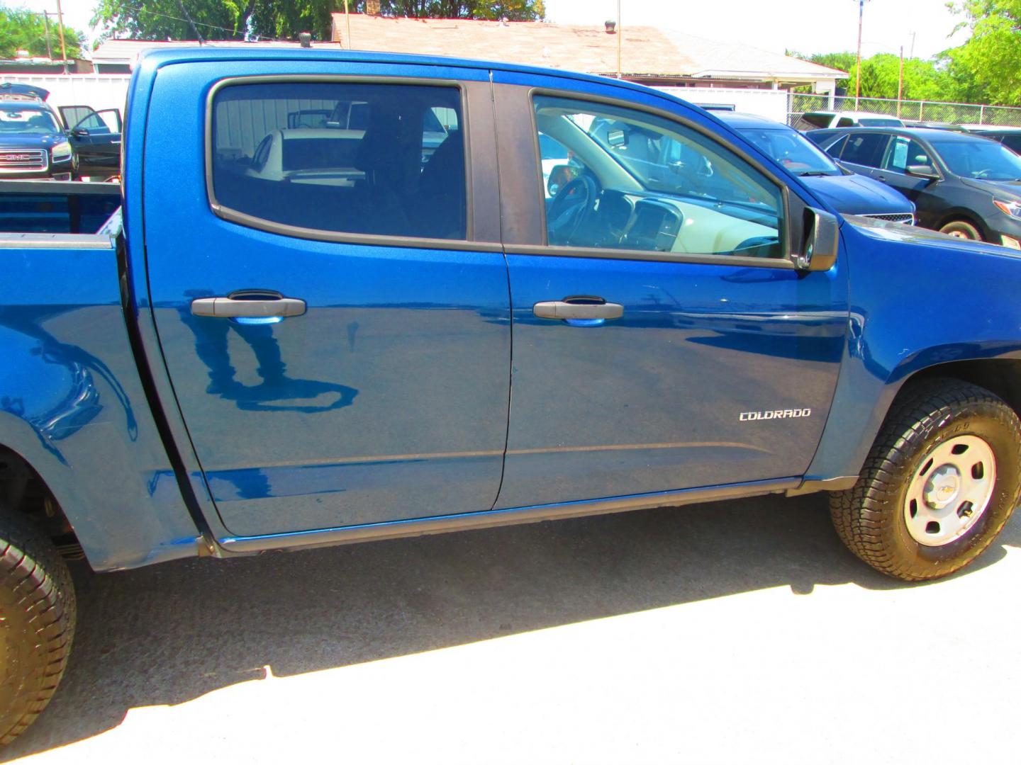 2020 BLUE Chevrolet Colorado Work Truck Crew Cab 2WD Long Box (1GCGSBEN3L1) with an 3.6L V6 DOHC 24V GAS engine, 6A transmission, located at 1815 NE 28th St., Fort Worth, TX, 76106, (817) 625-6251, 32.795582, -97.333069 - Photo#3