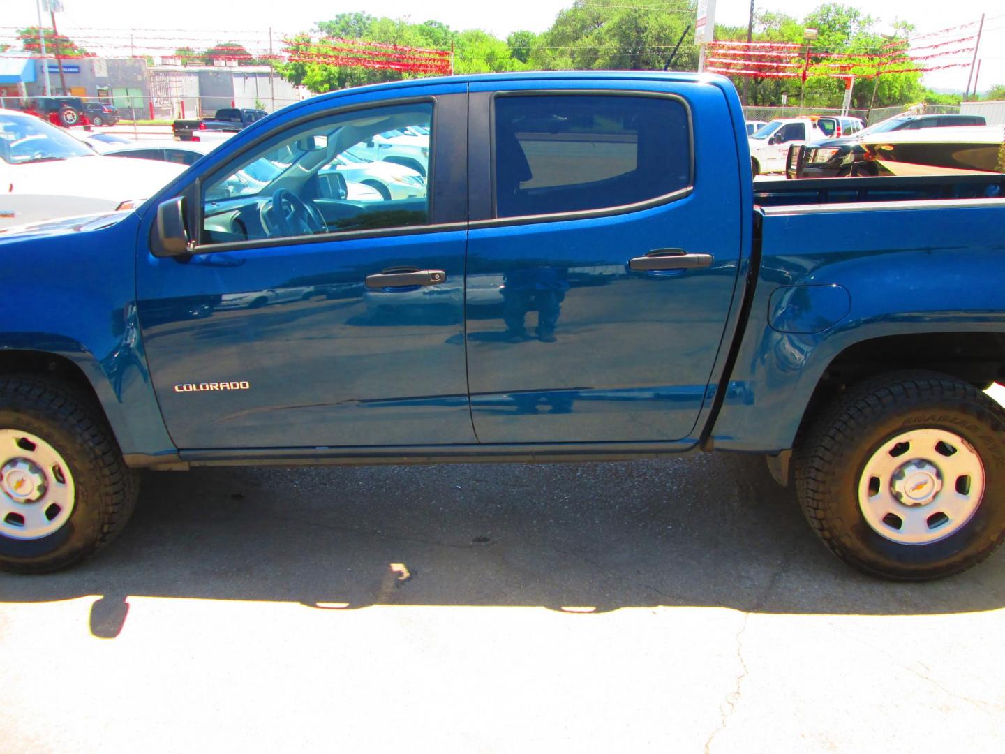 2020 BLUE Chevrolet Colorado Work Truck Crew Cab 2WD Long Box (1GCGSBEN3L1) with an 3.6L V6 DOHC 24V GAS engine, 6A transmission, located at 1815 NE 28th St., Fort Worth, TX, 76106, (817) 625-6251, 32.795582, -97.333069 - Photo#8