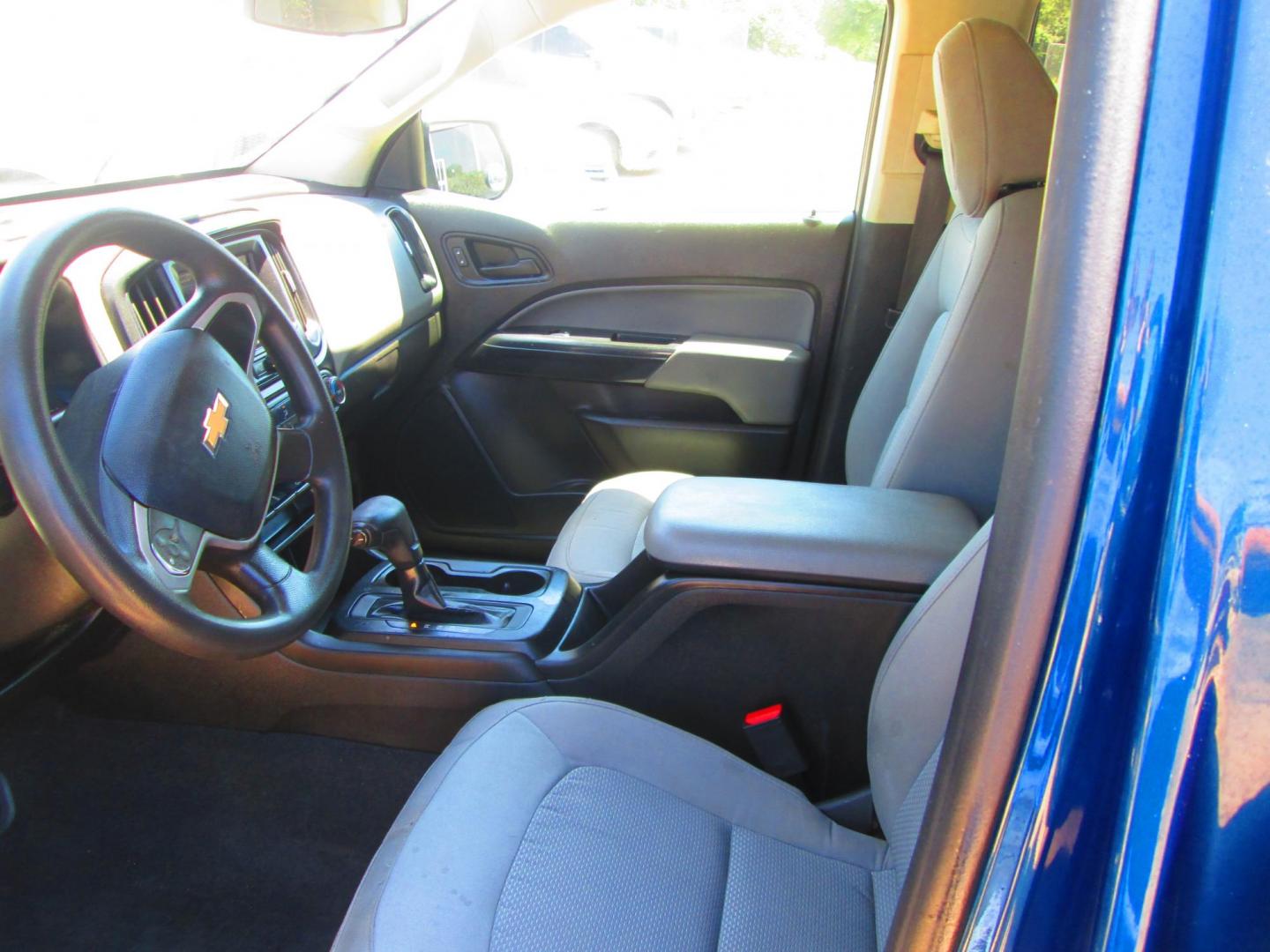2020 BLUE Chevrolet Colorado Work Truck Crew Cab 2WD Long Box (1GCGSBEN3L1) with an 3.6L V6 DOHC 24V GAS engine, 6A transmission, located at 1815 NE 28th St., Fort Worth, TX, 76106, (817) 625-6251, 32.795582, -97.333069 - Photo#11