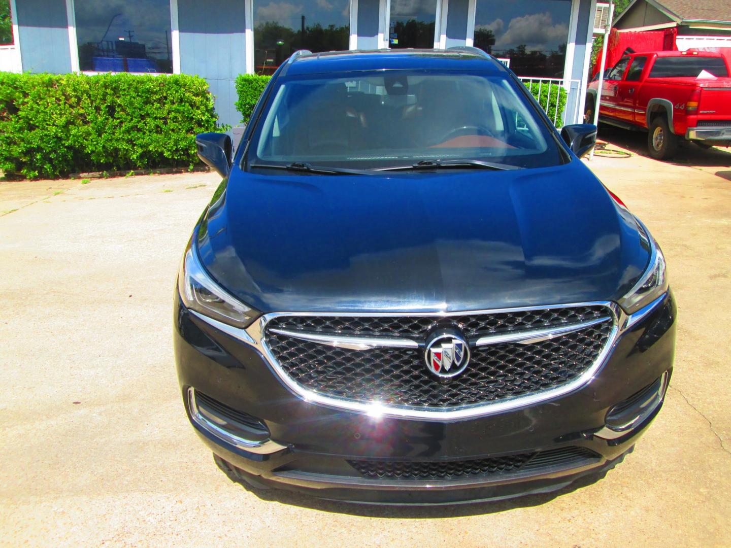 2019 BLACK Buick Enclave Avenir AWD (5GAEVCKW8KJ) with an 3.6L V6 DOHC 24V engine, 9A transmission, located at 1815 NE 28th St., Fort Worth, TX, 76106, (817) 625-6251, 32.795582, -97.333069 - Photo#1