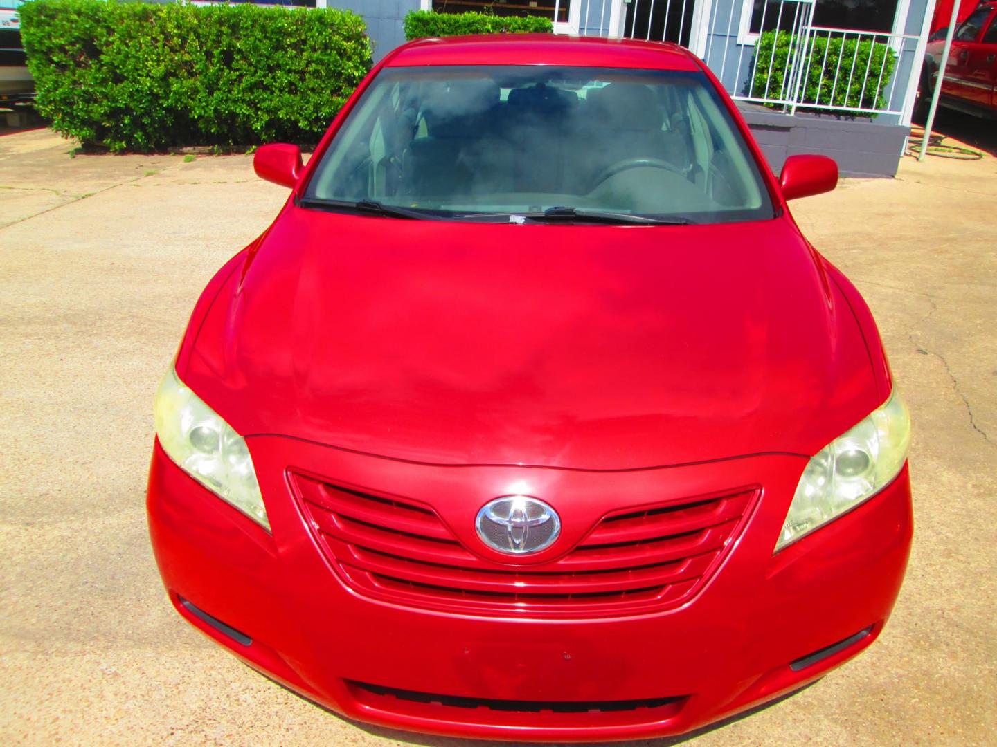 2007 RED Toyota Camry CE 5-Spd AT (4T1BE46K77U) with an 2.4L L4 DOHC 16V engine, 5-Speed Automatic Overdrive transmission, located at 1815 NE 28th St., Fort Worth, TX, 76106, (817) 625-6251, 32.795582, -97.333069 - Photo#1