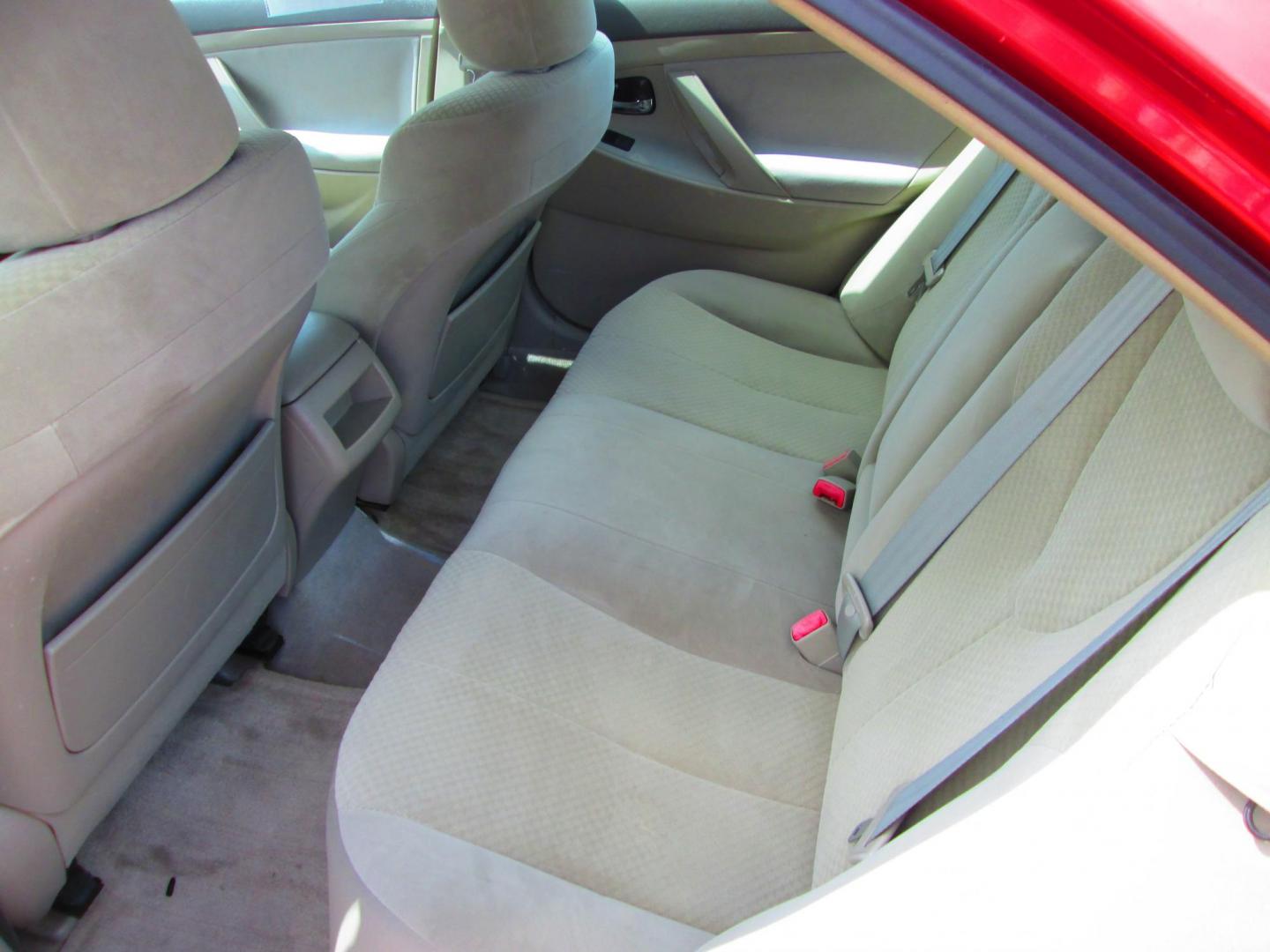 2007 RED Toyota Camry CE 5-Spd AT (4T1BE46K77U) with an 2.4L L4 DOHC 16V engine, 5-Speed Automatic Overdrive transmission, located at 1815 NE 28th St., Fort Worth, TX, 76106, (817) 625-6251, 32.795582, -97.333069 - Photo#8