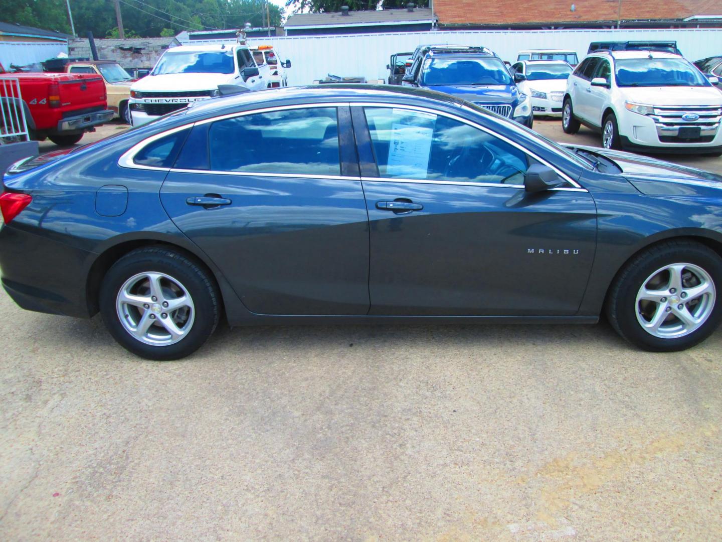 2018 GRAY Chevrolet Malibu LS (1G1ZB5ST9JF) with an 1.5L L4 DOHC 16V engine, 6A transmission, located at 1815 NE 28th St., Fort Worth, TX, 76106, (817) 625-6251, 32.795582, -97.333069 - Photo#3