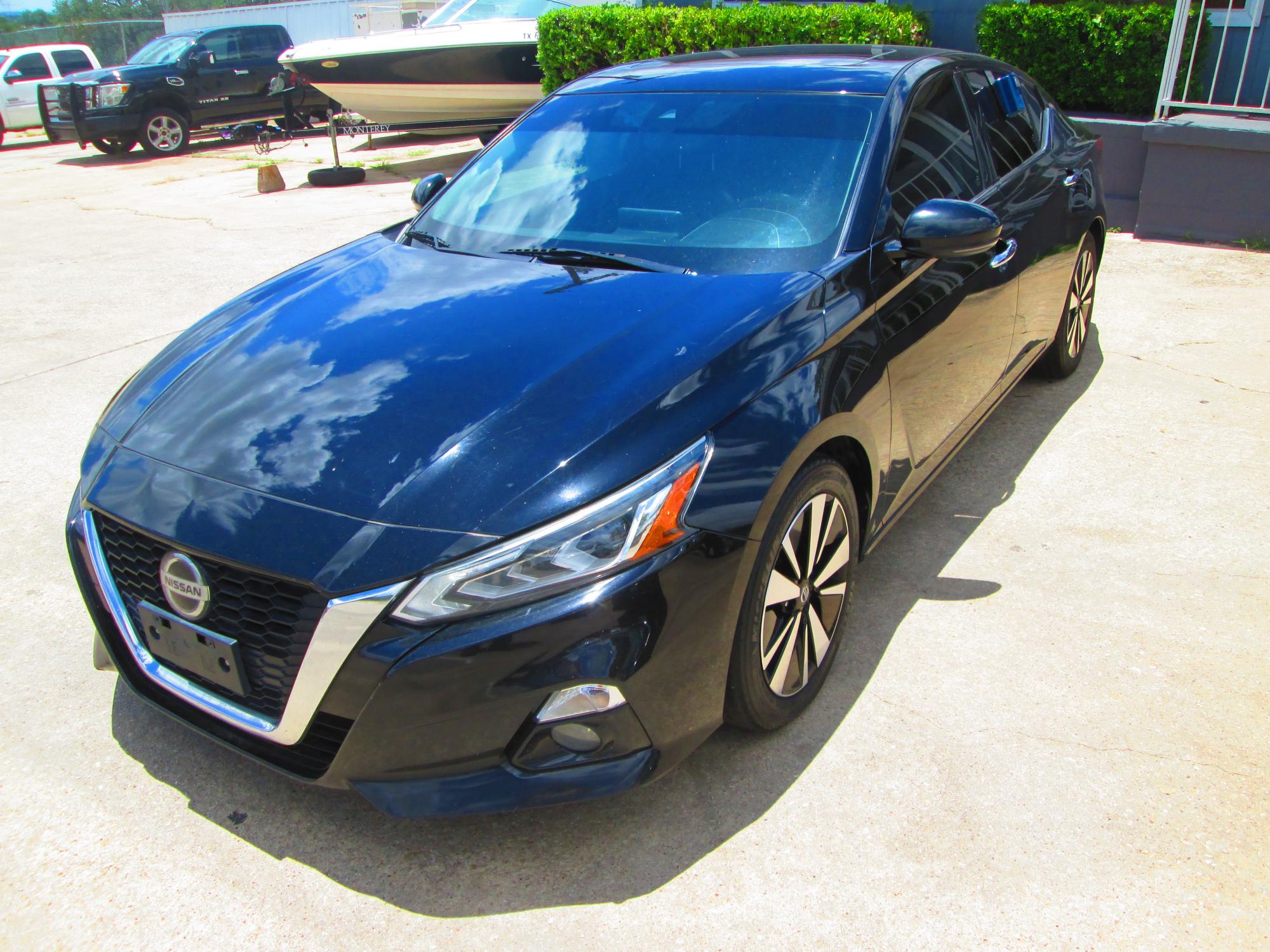 photo of 2020 Nissan Altima 2.5 SL