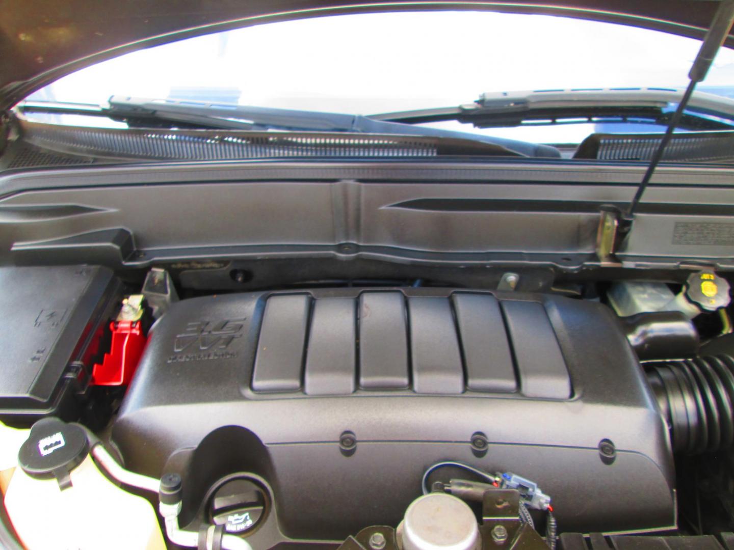 2011 BROWN Buick Enclave CXL-2 FWD (5GAKRCED2BJ) with an 3.6L V6 DOHC 24V engine, 6-Speed Automatic Overdrive transmission, located at 1815 NE 28th St., Fort Worth, TX, 76106, (817) 625-6251, 32.795582, -97.333069 - Photo#11