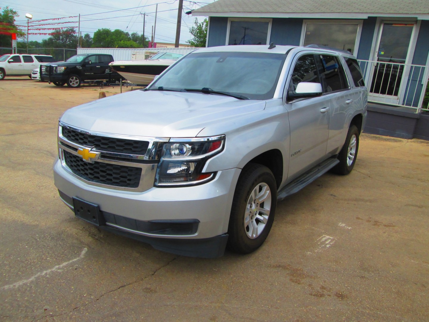 2015 SILVER Chevrolet Tahoe LS 2WD (1GNSCAEC8FR) with an 5.3L V8 OHV 16V engine, 6A transmission, located at 1815 NE 28th St., Fort Worth, TX, 76106, (817) 625-6251, 32.795582, -97.333069- Photo#0