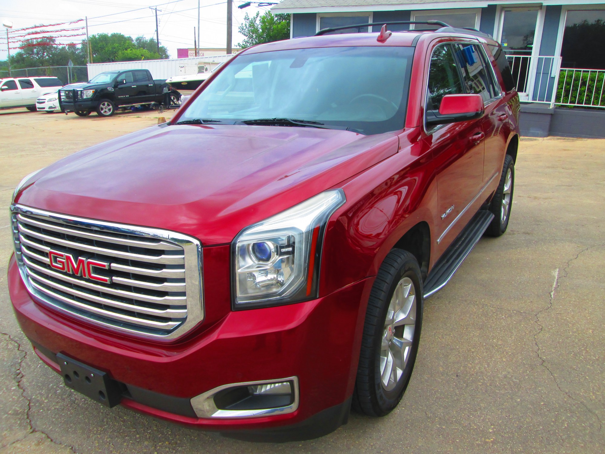 photo of 2017 GMC Yukon SLE 2WD