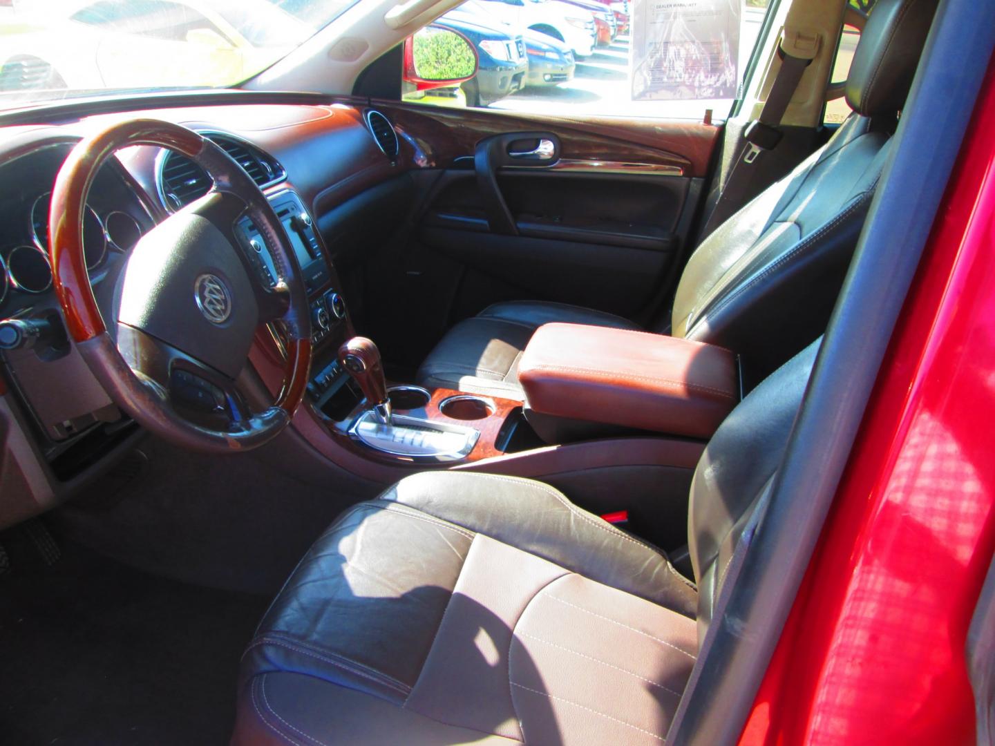 2013 RED Buick Enclave Leather FWD (5GAKRCKD7DJ) with an 3.6L V6 DOHC 24V engine, 6-Speed Automatic Overdrive transmission, located at 1815 NE 28th St., Fort Worth, TX, 76106, (817) 625-6251, 32.795582, -97.333069- Photo#11