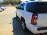 2020 WHITE GMC Yukon SLT 4WD (1GKS2BKC8LR) with an 5.3L V8 OHV 16V FFV engine, 6A transmission, located at 1815 NE 28th St., Fort Worth, TX, 76106, (817) 625-6251, 32.795582, -97.333069- Photo#7