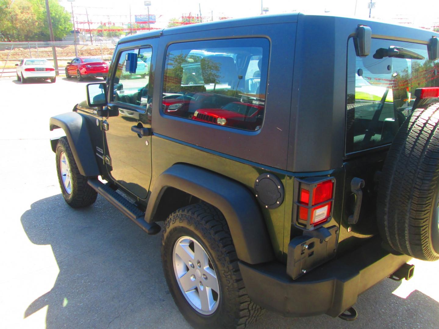 2010 GREEN Jeep Wrangler Sport 4WD (1J4AA2D12AL) with an 3.8L V6 OHV 12V engine, located at 1815 NE 28th St., Fort Worth, TX, 76106, (817) 625-6251, 32.795582, -97.333069- Photo#6