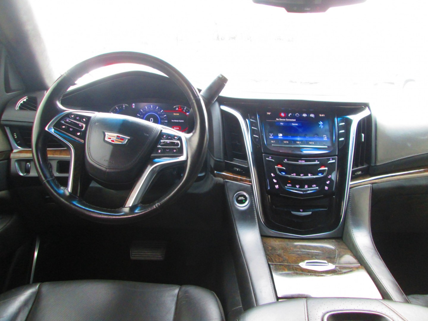 2016 BLACK Cadillac Escalade Platinum 2WD (1GYS3DKJ9GR) with an 6.2L V8 OHV 16V FFV engine, 6A transmission, located at 1815 NE 28th St., Fort Worth, TX, 76106, (817) 625-6251, 32.795582, -97.333069- Photo#11