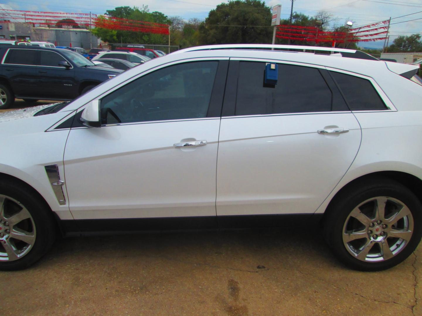 2012 WHITE Cadillac SRX Performance (3GYFNBE39CS) with an 3.6L V6 DOHC 24V FFV engine, 6A transmission, located at 1815 NE 28th St., Fort Worth, TX, 76106, (817) 625-6251, 32.795582, -97.333069- Photo#8